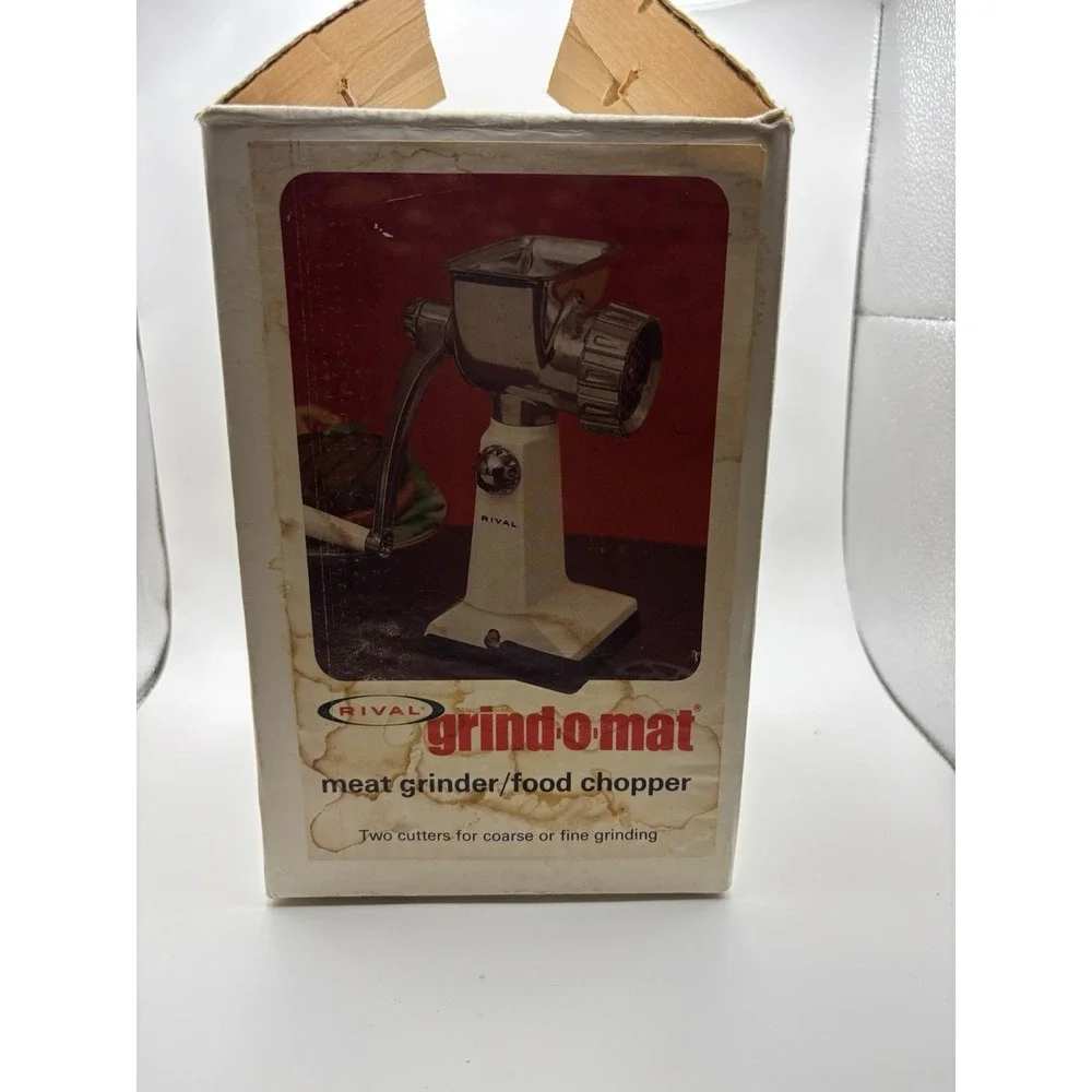 Rival Grind-o-Mat 303 VTG Meat Grinder Food Chopper Grind-O-Matic White In Box